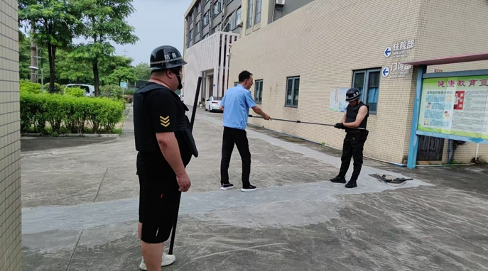 广州华佑医院安保部开展防暴演练，筑牢安全防线