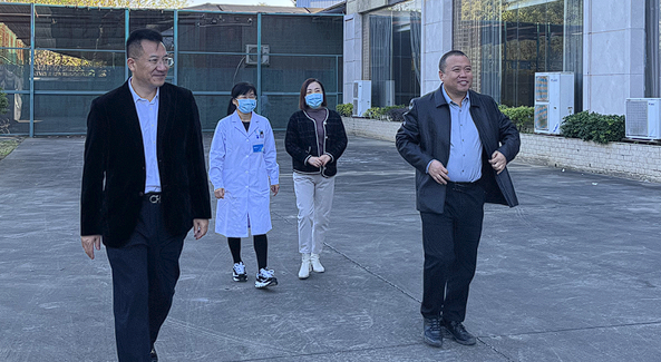 新里程健康集团副总裁王爱亮一行莅临广州华佑医院调研指导
